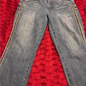 Democracy Capri Women's Mid Wash Blue Jeans with Side Trim Size 16, 40x24